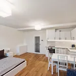 Theresian Apartamento Ostružná