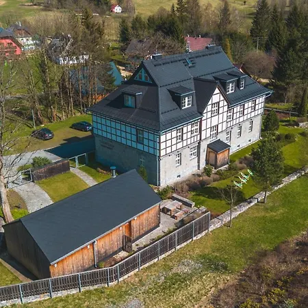 Apartment Theresian Ostruzna