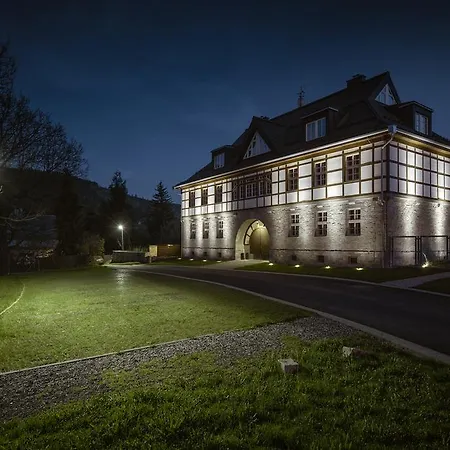 Theresian Ostružná