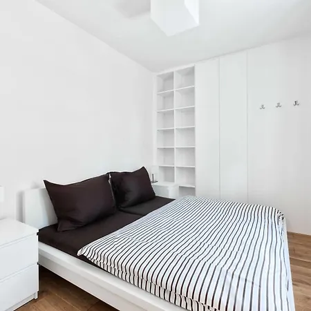 Theresian Apartment *