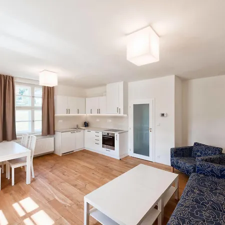 Theresian Apartment *