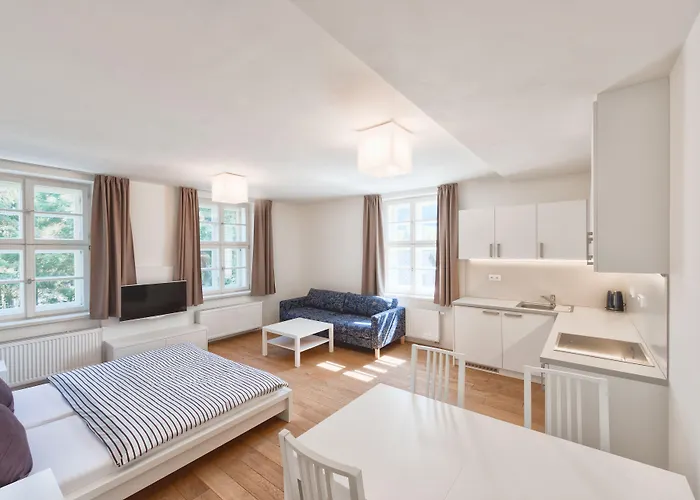 Theresian Appartement Ostružná